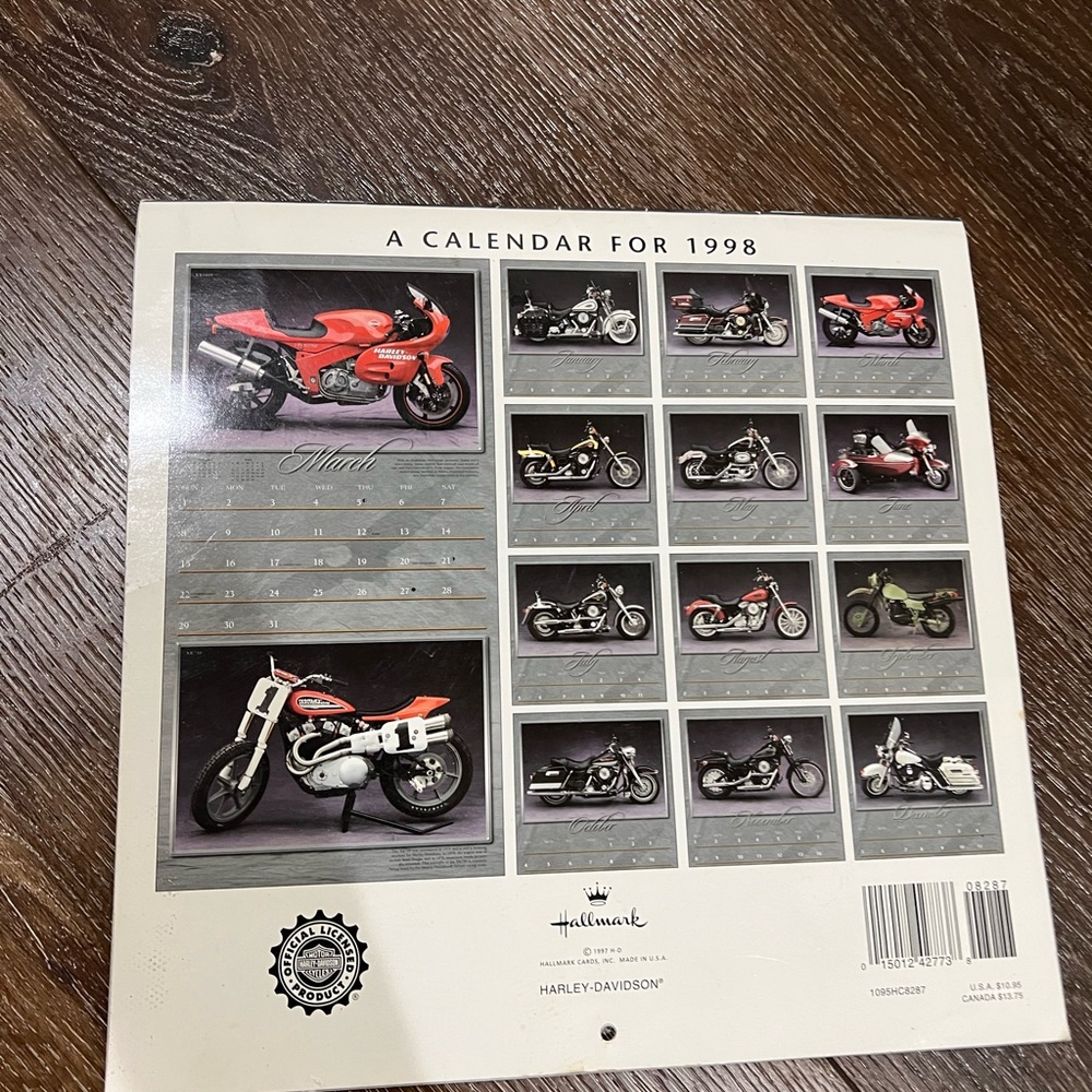 4 total Harley Davidson collection plush / tin can / calendar - Picture 6 of 12